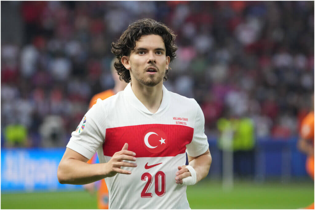 Ferdi Kadioglu – trụ cột của tuyển Thổ Nhĩ Kỳ trong cuộc đua World Cup 2026. Bong88VIP